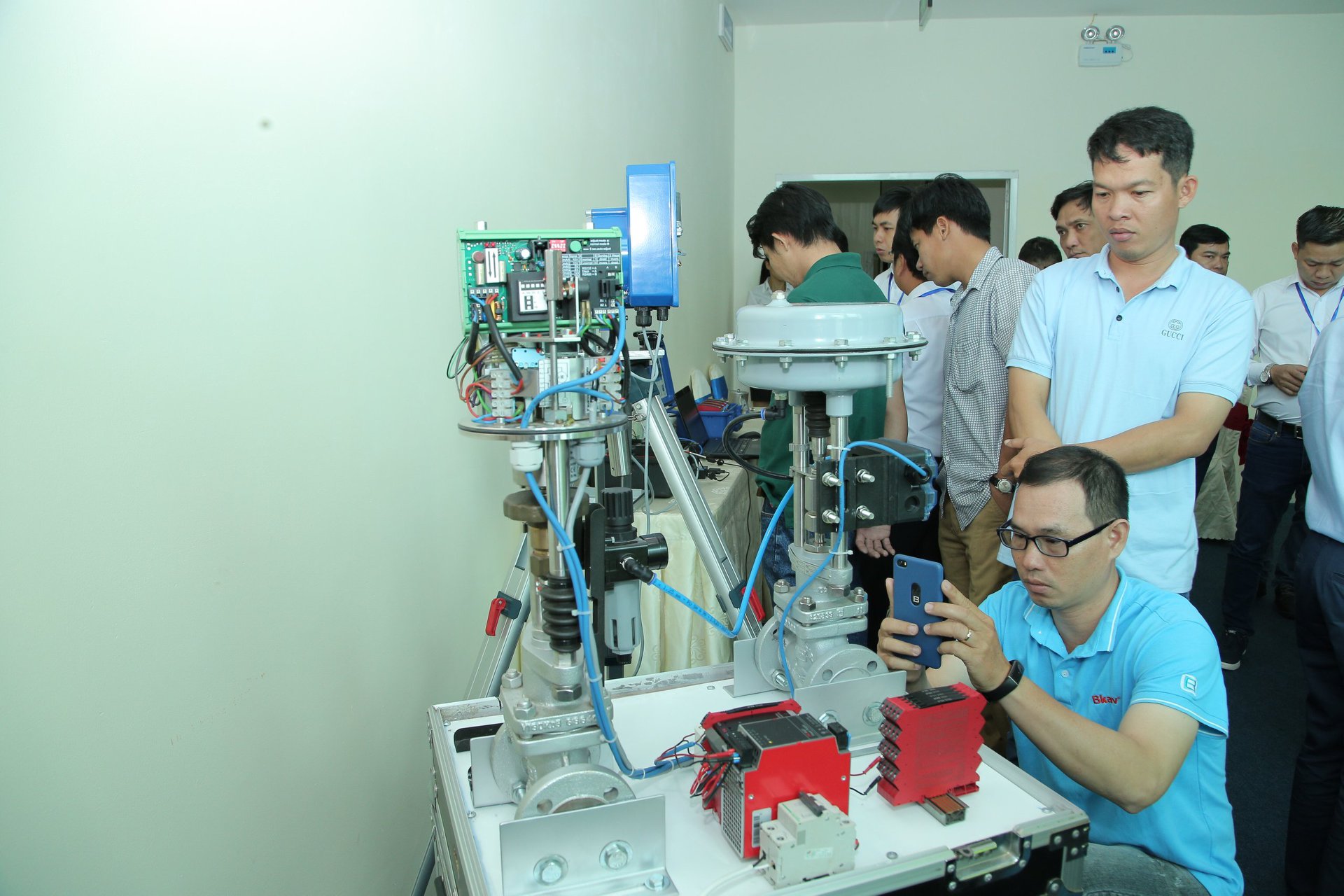 VN Tech Group